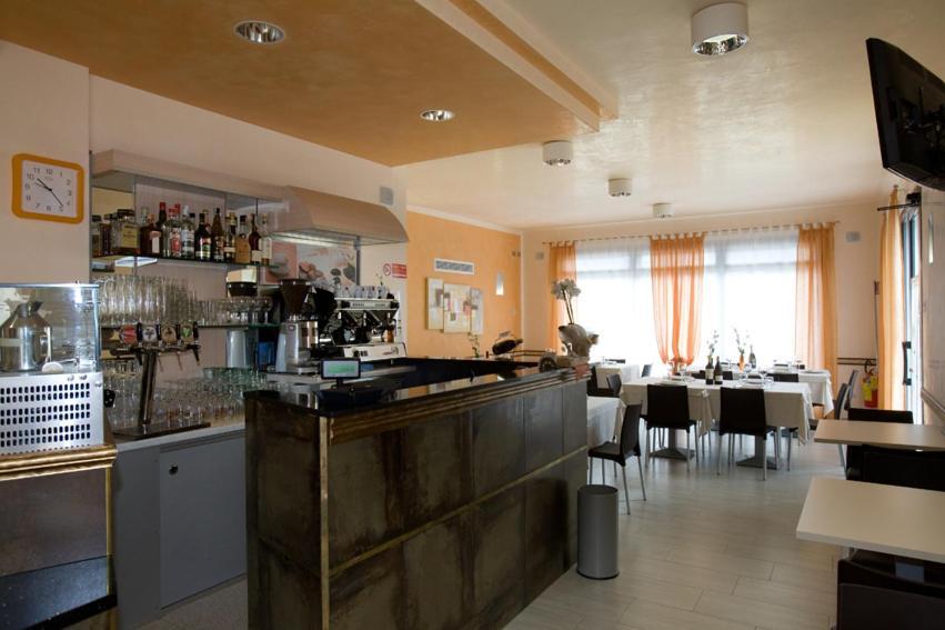 Hotel Ristorante Klaus Porto Tolle Exterior photo